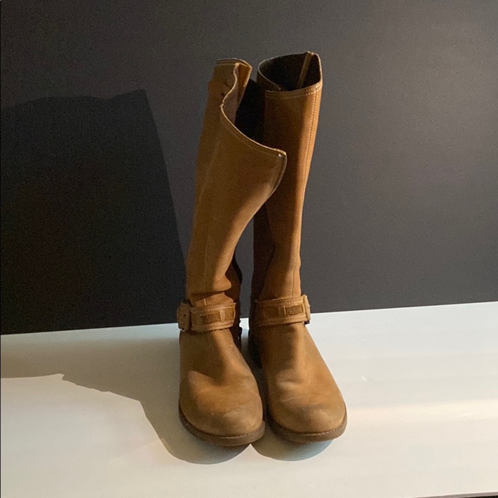Timberland Tan Leather Boots